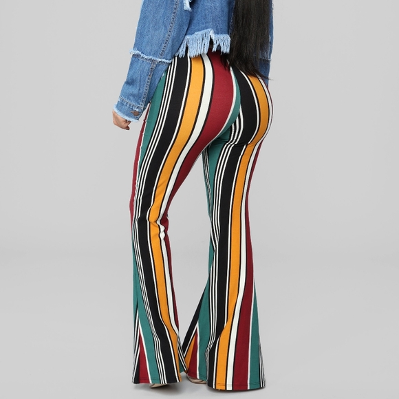 Fashion Nova Pants - 💕Super Cute Fashion Nova Flare Pant!
